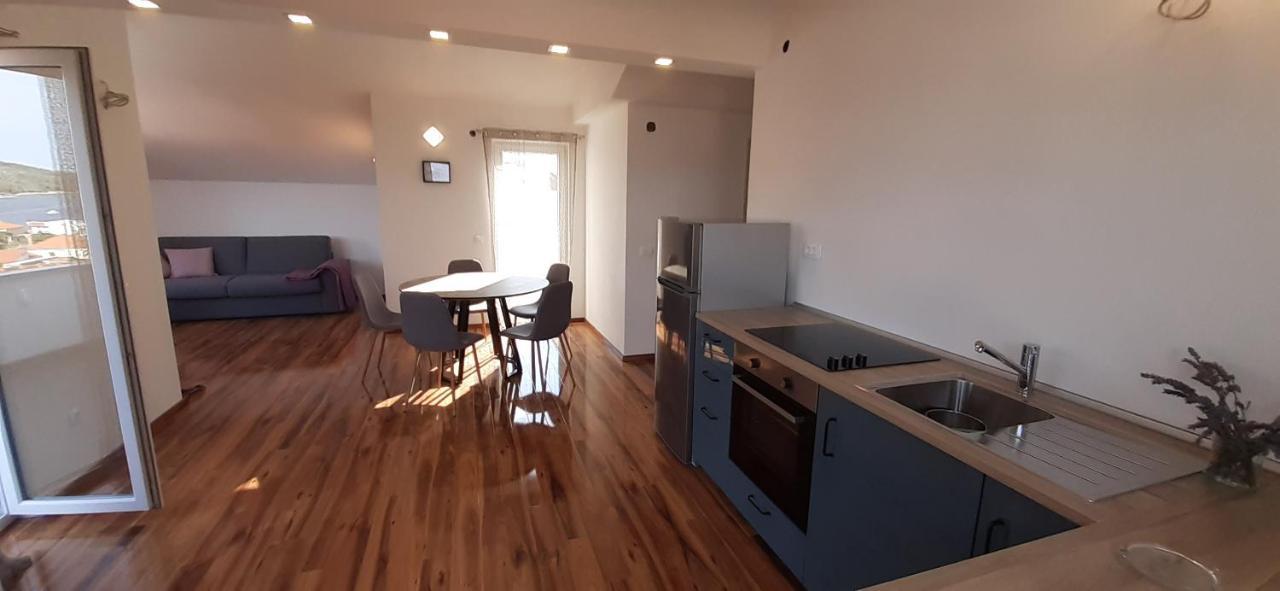 Apartmani Rita Slatine Eksteriør bilde