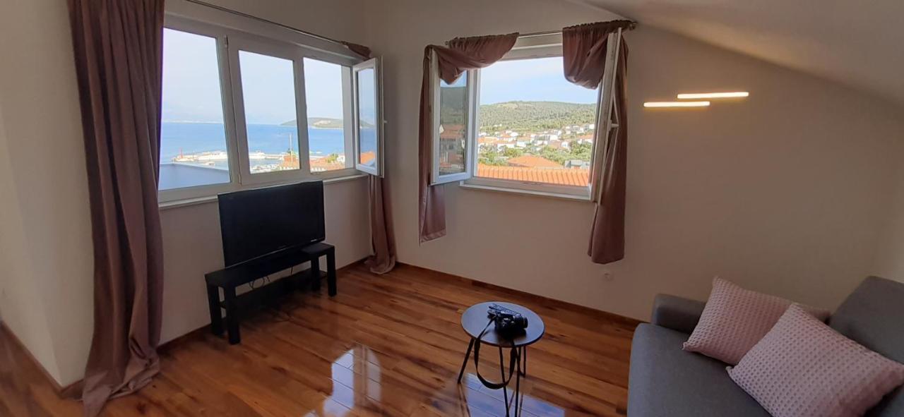 Apartmani Rita Slatine Eksteriør bilde